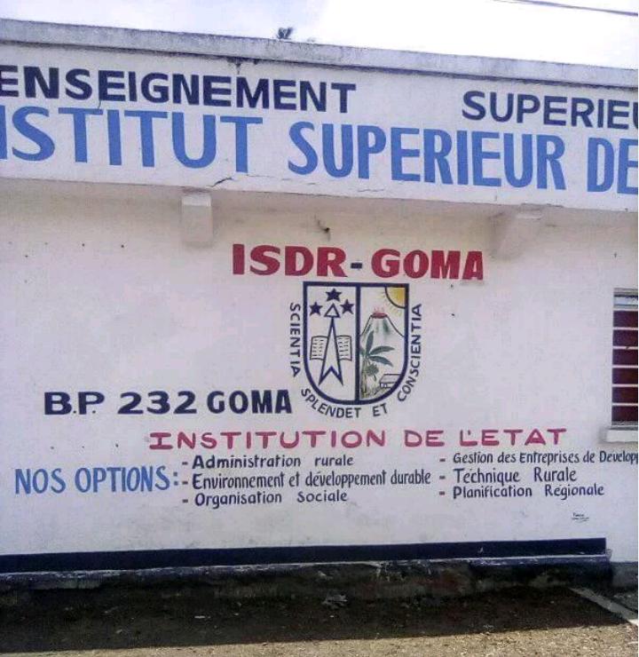 GOMA : Un agent de l’ISDR-GOMA menacé de mort pour avoir réclamer la démission de l’actuel comité de gestion - A sign on the side of a building - Billboard