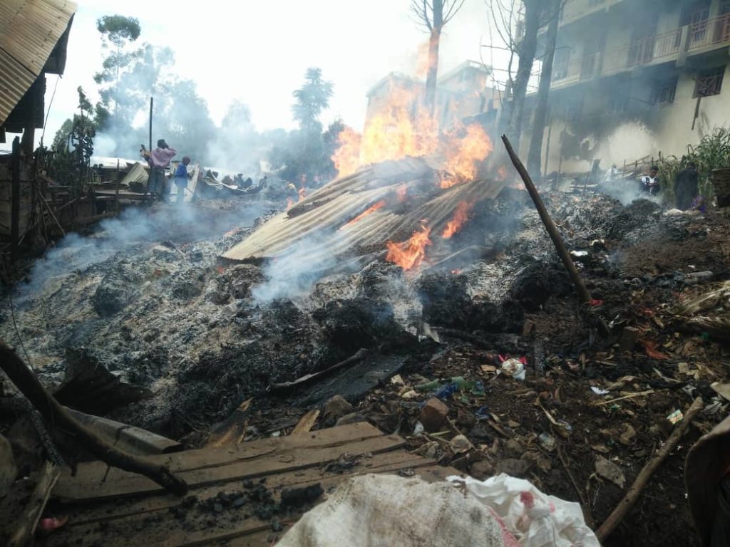 Bukavu D P Ts De Marchandises Partis En Fum E Au March Bondeko