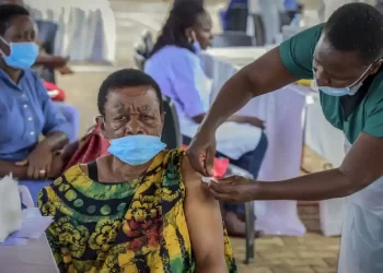 Making COVID vaccines in Africa: advances and sustainability issues