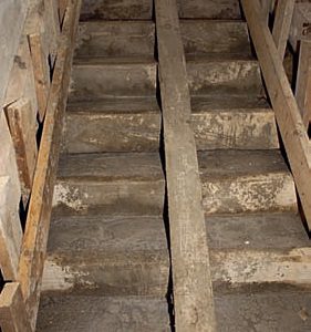 Bagira: Les travaux de construction des escaliers allant du marché central de Bagira vers le pont Nyachiduduma semblent aller au bon rythme