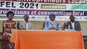 Les intervenants à la panel des entrepreneurs du Sud Kivu, dans la salle concordia à Bukavu.