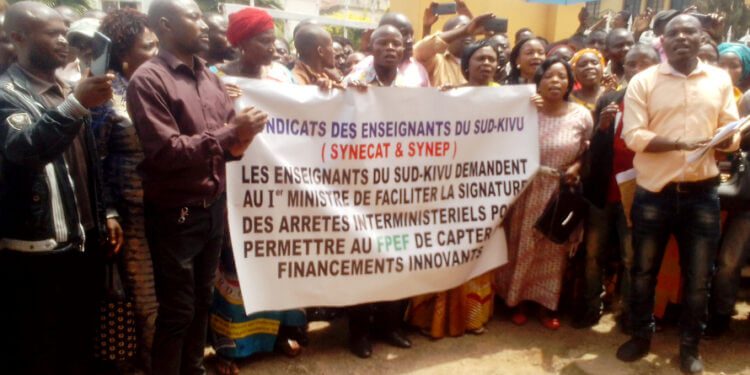 Education au Sud-Kivu : les élèves des écoles conventionnées catholiques et protestantes victimes de la gratuite