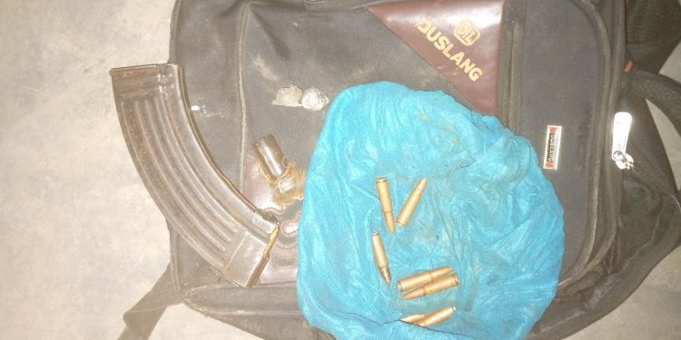 Uvira : Une femme tué et 38 munitions de guerre récupéré dans les mains d’un jeune par les FARDC.