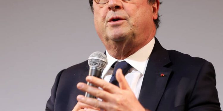 François Hollande : « la RDC est un pays souverain, indépendant, démocratique, qui doit régler par lui-même les affaires qui le concernent »