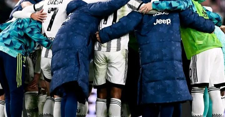 Sport/International : la Juventus sanctionnée par la fédération italienne