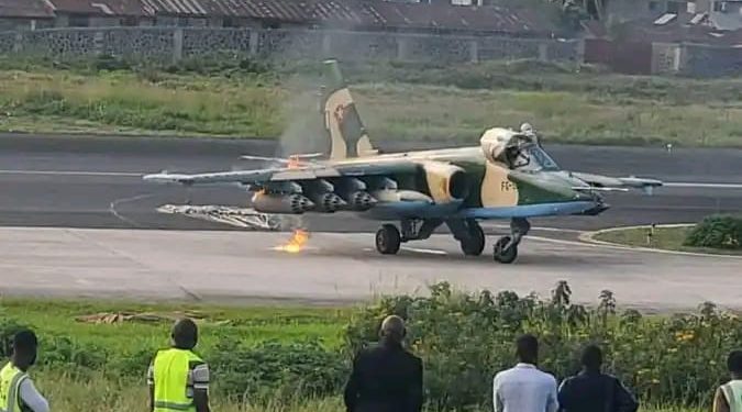 Attaque d’un avion de chasse congolais par l’armée rwandaise : Cela est considéré comme action délibérée d’agression qui équivaut à un acte de guerre  (Patrick Muyaya)