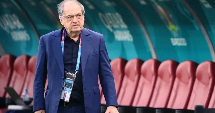 Sport/International : Noël Le Graët présente le « mea-culpa » à Zidane, après une sortie médiatique provocant des polémiques.