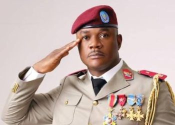 Sud-Kivu: la mission de l’armée est de défendre l’intégrité du territoire national ( le général Chiko Tshitambwe)