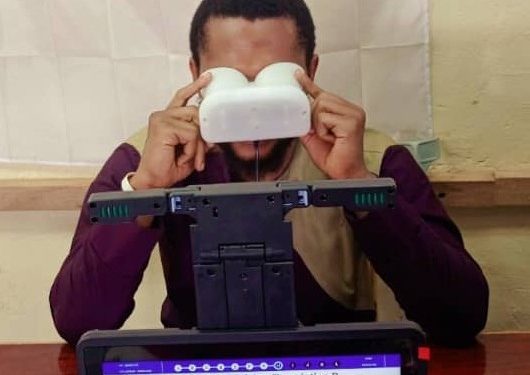 Bukavu: l’Ingenieur Kyalondawa Daniel prend déjà sa carte d’électeur pour participer aux élections de 2023 en RDC