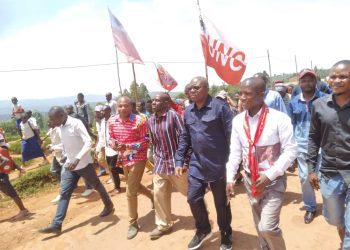 Sud-Kivu/walungu : Le député provincial Bushenyula Lukanga polycarpe s’enrôle et appelle les Congolais à l’unité pour gagner la guerre d’agression