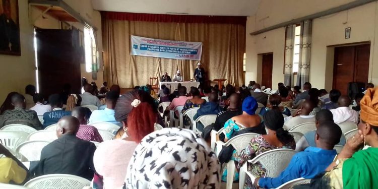 Sud-Kivu : la CENI dénonce l’envahissement anarchique des centres d’enrôlement
