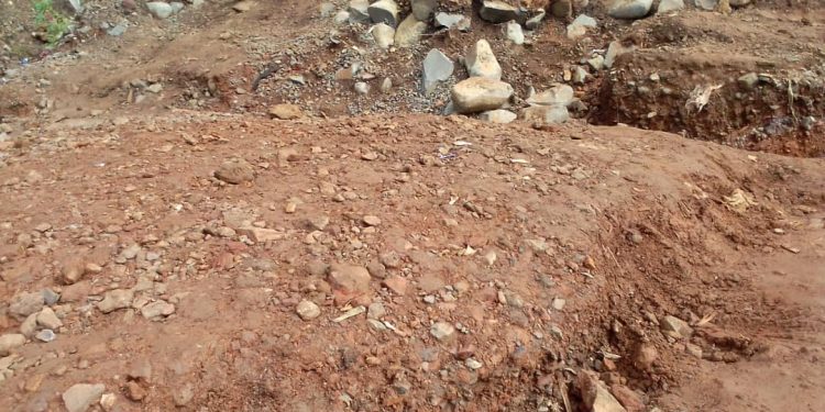 Bukavu/Kadutu : pas de trafic pour des engins roulants sur la RN2, tronçon Lycée Wima- Sosame