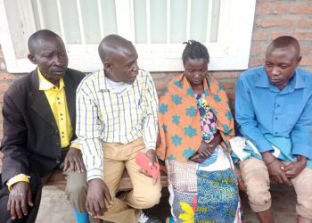 Kalehe: Le notable Yves Sangara aide les sinistrés du catastrophe naturelle de kikunda à Buzi