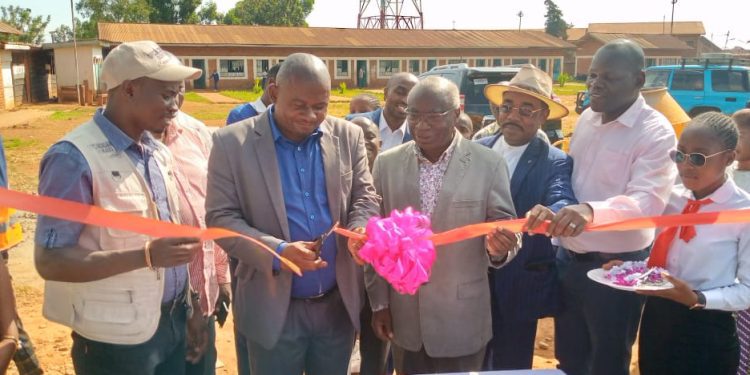 Sud-kivu : ACRCAM/GFC a remis les nouveaux locaux de l’EDAP au comité de gestion de l’ISP/Bukavu