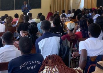 Sud-Kivu/Journée porte Ouverte: Les étudiants de l’Université Évangélique en Afrique échangent leurs expériences a travers différents laboratoire