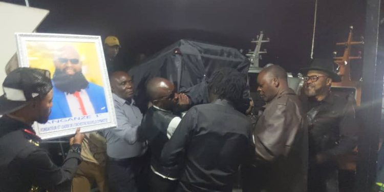 La dépouille de l’artiste musicien folklorique Aganze 1er est arrivée à Bukavu ce dimanche