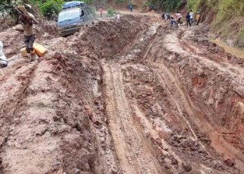 Kalehe/infrastructures : des acteurs de la société civile réclament la réouverture du tronçon routier Nyamukubi-Nyabibwe-Minova