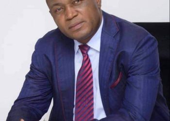 Kinshasa : la Cour des comptes demande à l’assemblée provinciale de sanctionner le gouverneur Gentiny Ngobila pour « incompétence notoire »