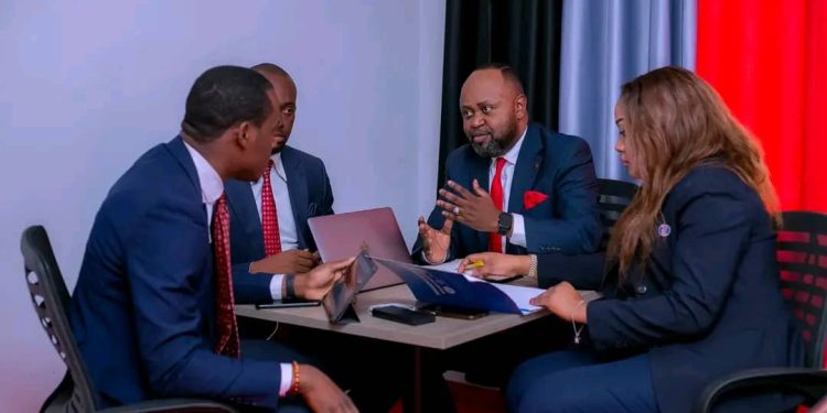 RDC : le Dr. ZIGABE Henri vous explique comment BTS SARL est une clé pour surmonter vos obstacles et devenir entrepreneur millionnaire
