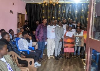 BUKAVU : Exposition et remise de certificat de participation aux bénéficiaires de la formation en art plastique