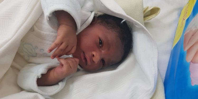 Page rose: Cette fête devrait être la meilleure qui soit pour quelqu’un comme toi ANAËL BARAKA ! 