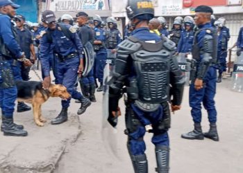 Contestations électorales en RDC : déploiement policier à Kinshasa, une manifestation de l’opposition interdite