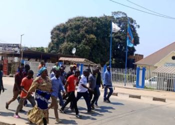 Sud-Kivu/Uvira : La société civile appelle à la fermeture des frontières avec le Rwanda et à la rupture des relations diplomatiques avec les pays occidentaux.
