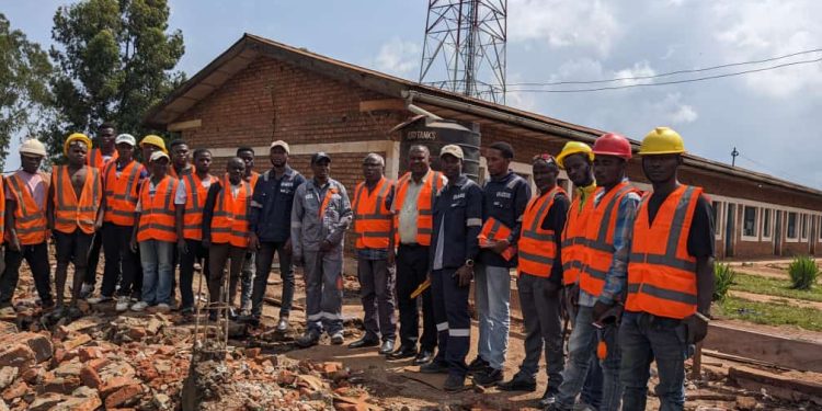 Edap Isp-Bukavu : Début des travaux de construction par la société GFC-ACERCAM de 8 salles de classes et  6 latrines moderne