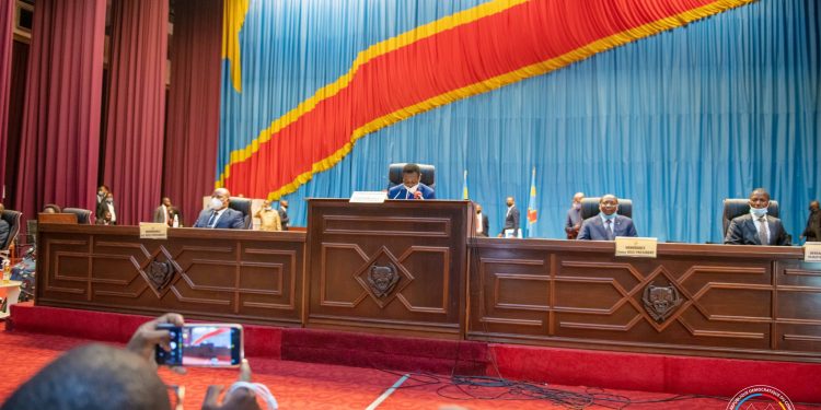 Course au perchoir de l’Assemblée nationale : Kamerhe, Bahati et Mboso  en pré campagne avant le coup de sifflet, désordre au Palais du peuple