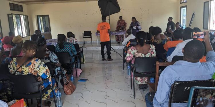 Sud-Kivu : La Cheffe de service genre famille et enfants, appelle à la fermeture de 18 établissements de tolérance à Uvira