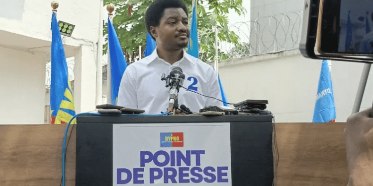 RDC: “À vos côtés, Mfumu, nous nous battrons jusqu’au sacrifice suprême pour défendre notre patrie- Constant Mutamba s’adresse à Félix Tshisekedi