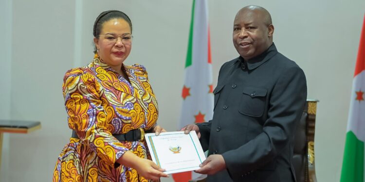 RDC: Thérèse Kayikwamba Wagner en visite au Burundi : un message de solidarité du Président Tshisekedi