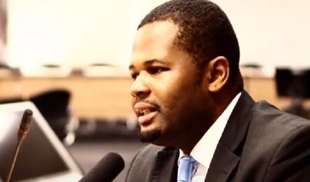 Coup de tonnerre: Rex Kazadi rejoint l’Alliance Fleuve Congo