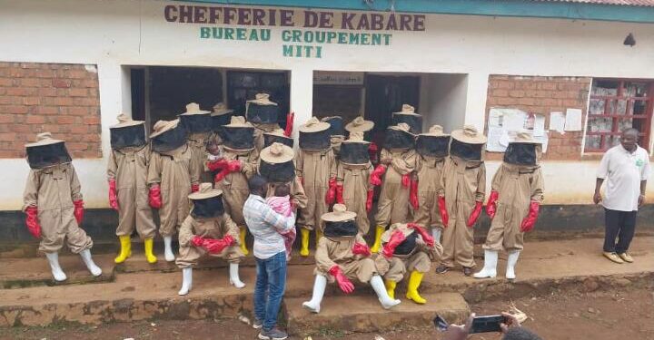 Sud Kivu : Monde D’abeilles multiplie les séances de sensibilisation sur les Pratiques Modernes de l’apiculture