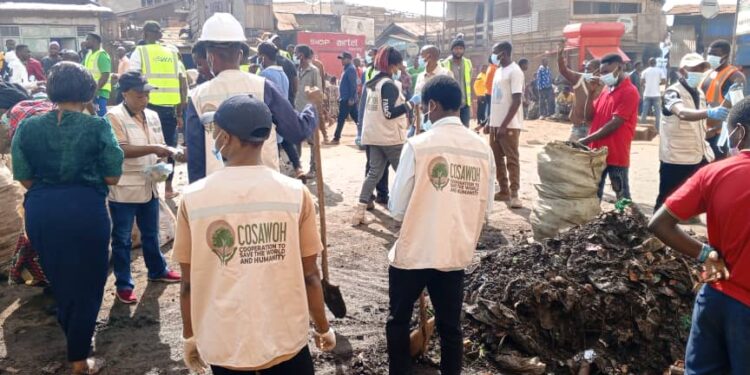 Bukavu: L’ONG COSAWOH célèbre la journée « Zéro déchet » avec la population de Cahi