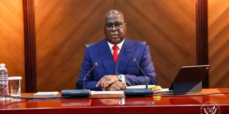 RDC : Félix Tshisekedi réduit le prix du passeport biométrique à 75$ pour faciliter l’accès