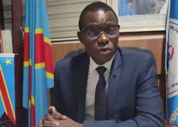 Tensions à l’Assemblée : le député Elizier interpelle Vital Kamerhe sur la gestion économique” “Débat houleux entre Elizier et Kamerhe autour de l’avenir économique de la RDC