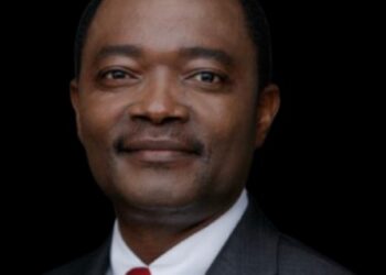 Une Voix Courageuse pour la Paix : Le Dr Justin Mudekereza s’oppose à un Accord sur les Minerais Critiques entre les USA et Félix Tshisekedi