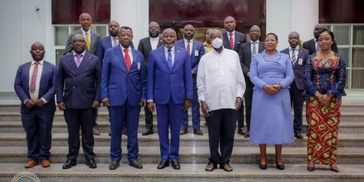 RDC: Vital Kamerhe en mission à Entebbe : la RDC sollicite le soutien de l’Ouganda face à l’insécurité à l’Est