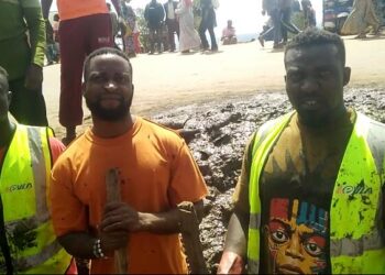 Bukavu: les Jeunes du Mouvement POMBA- SOLUTION s’engagent à lutter contre l’insalubrité dans la ville