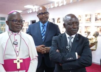 Catastrophes à Fizi : la Première ministre promet une réponse urgente, Justin Bitakwira rassure les populations sinistrées