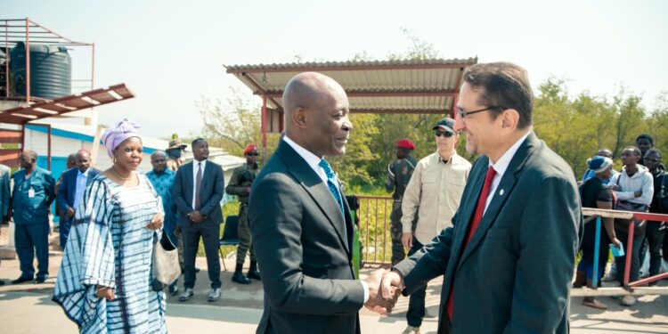 Sud-kivu: Le Gouverneur Jean Jacques Purusi Sadiki reçoit le représentant spécial adjoint du Secrétaire général des nations unies à Uvira
