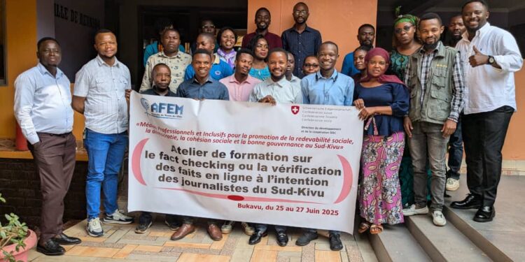 Sud-Kivu: Un atelier de formation des Journalistes sur le fact-checking ou la vérification des faits en ligne