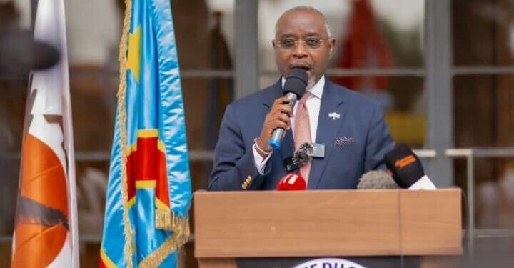 Sud Kivu : Le Gouverneur Patrick Busu Bwa Ngui encourage l’armée Révolutionnaire du Congo Pour sa détermination à sécuriser la Population