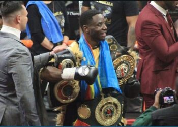 Boxe: le Congolais Patrick Mukala s’impose par KO devant l’Angolais Cristiano Ndombasy