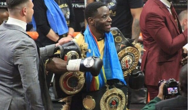 Boxe: le Congolais Patrick Mukala s’impose par KO devant l’Angolais Cristiano Ndombasy