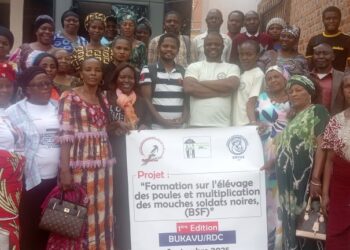 Bukavu: Au-moins 150 personnes formées sur l’élevage des poules par O.M.A.R asbl
