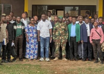 Les autorités territoriales lors du conseil mensuel de sécurité.