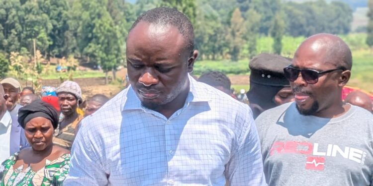Kabare: L’administrateur de territoire, Elie Rubabura Espoir appelle au calme face aux rumeurs véhiculées par l’ennemi