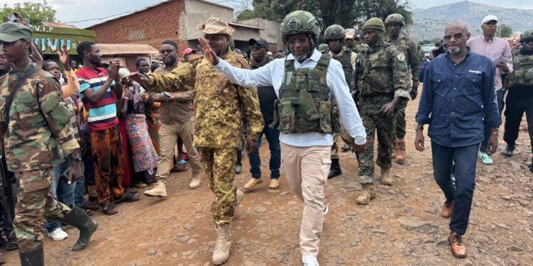 Sud-Kivu : Patrick Busu bwa Ngwi porté en triomphe à Kamanyola